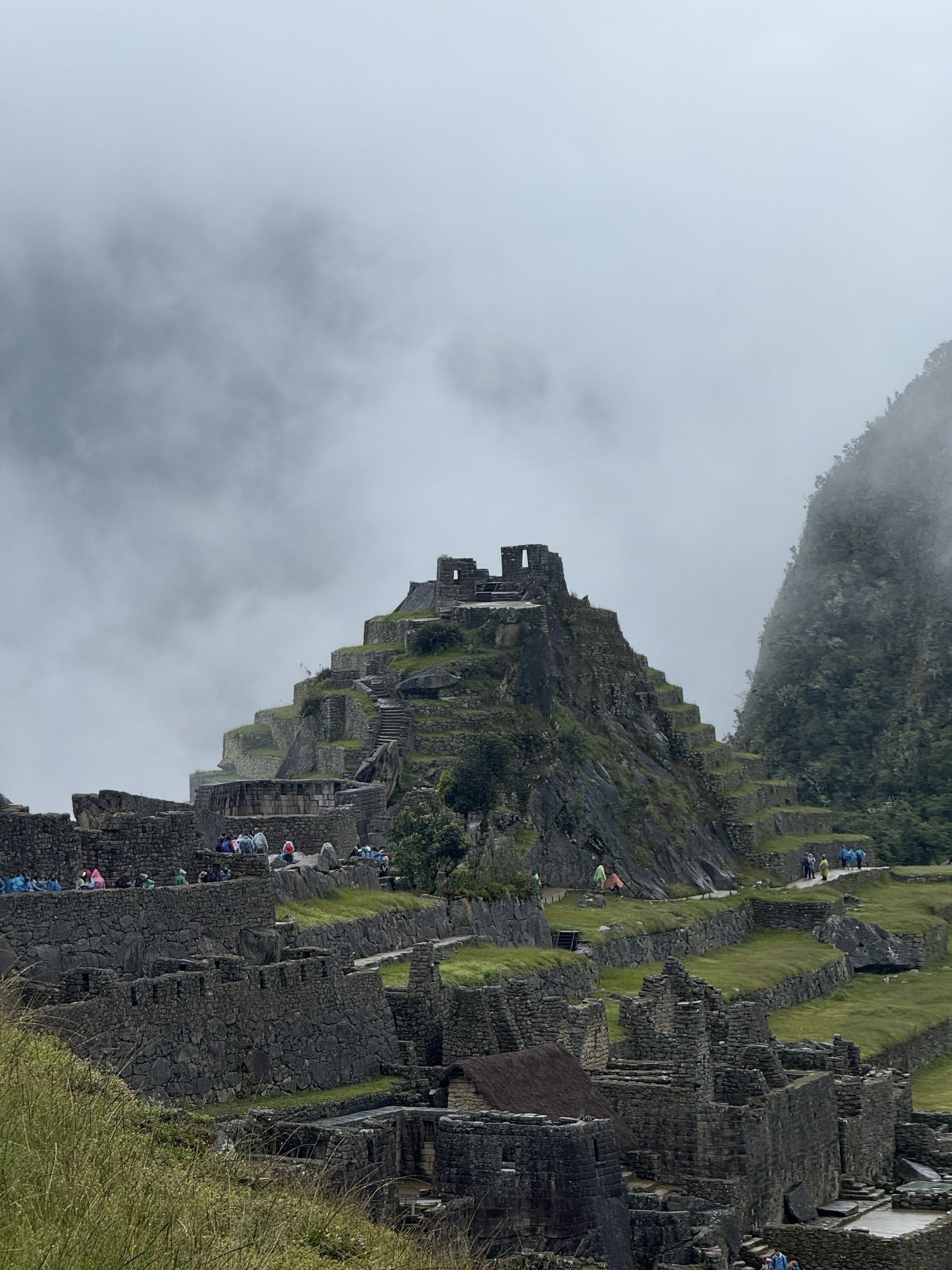 more ruins in the mist looking mysterious